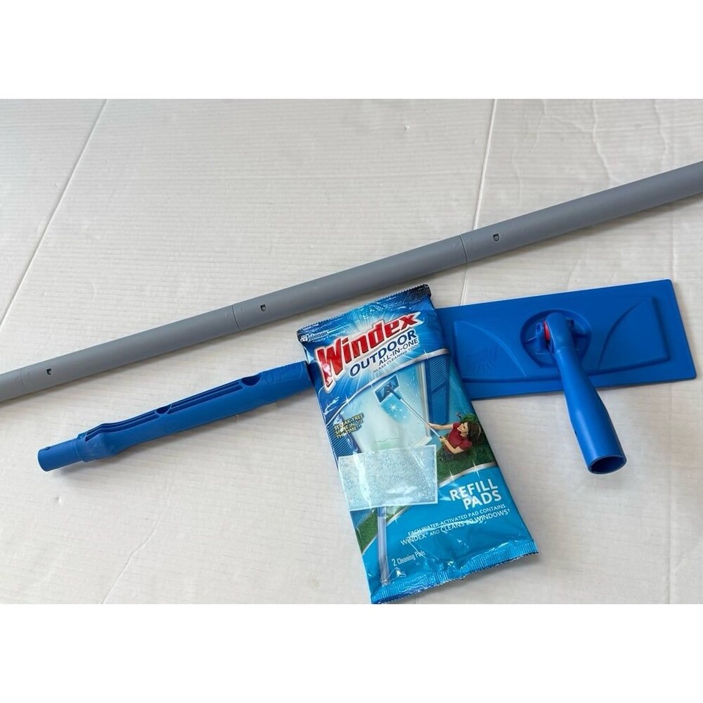NEW Windex Outdoor All-in-One Glass and Window Cleaner Tool Starter Kit Pads